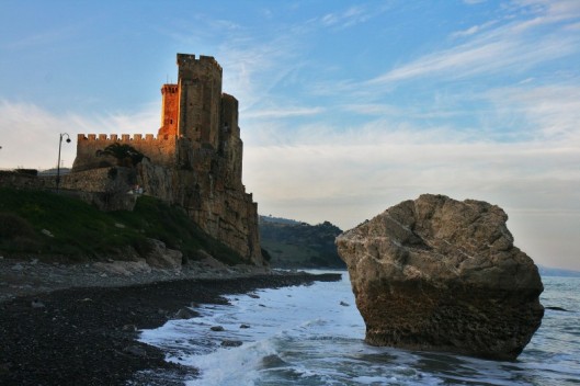 Castello di Roseto Capo Spulico